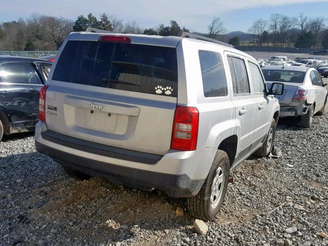 1C4NJRBB2CD593914 - 2012 JEEP PATRIOT SP 银色 照片 4