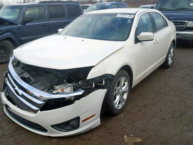 3FAHP0HA5CR282710 - 2012 FORD FUSION SE WHITE photo 2