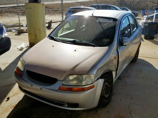 KL1TJ52684B255103 - 2004 CHEVROLET AVEO LS SILVER photo 2