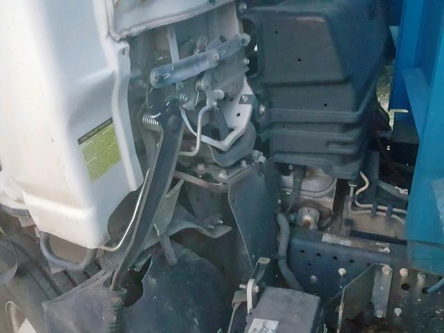 54DC4W1B6DS801395 - 2013 ISUZU NPR HD WHITE photo 7