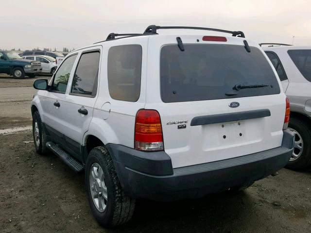1FMYU93183KD49511 - 2003 FORD ESCAPE XLT WHITE photo 3