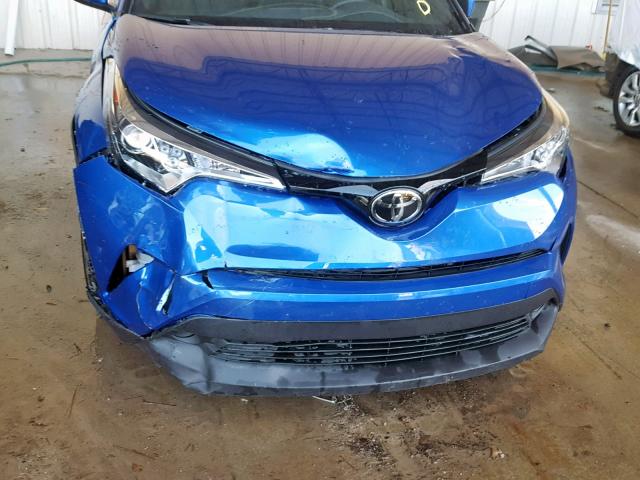 JTNKHMBX9J1005529 - 2018 TOYOTA C-HR XLE BLUE photo 9