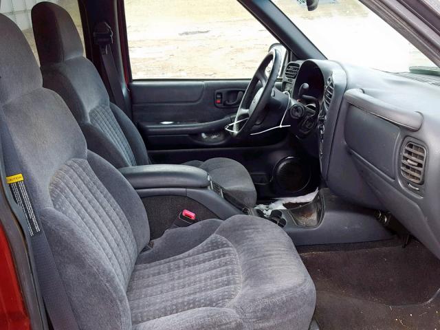 1GNDT13W2X2162331 - 1999 CHEVROLET BLAZER RED photo 5