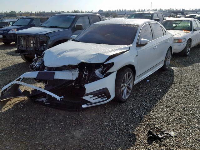 1VWDT7A33HC076040 - 2017 VOLKSWAGEN PASSAT R-L 白色 照片 2