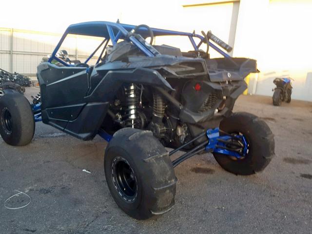 3JBVXAW28HK003560 - 2017 CAN-AM MAVERICK X BLACK photo 3