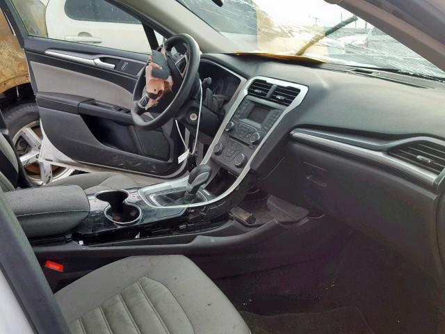 3FA6P0G74FR253149 - 2015 FORD FUSION S WHITE photo 5