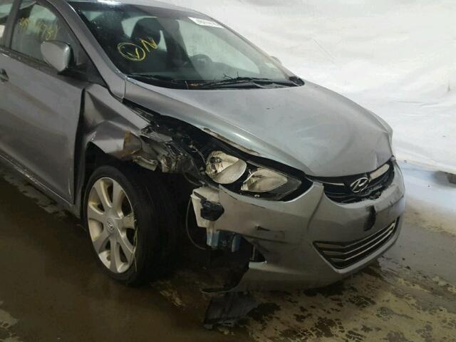 KMHDH4AE2CU197631 - 2012 HYUNDAI ELANTRA GL GRAY photo 9