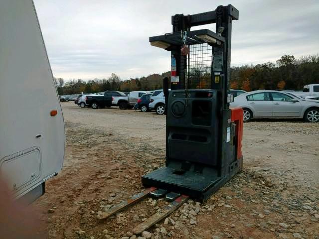 72014 - 2007 TOYOTA FORKLIFT ORANGE photo 2