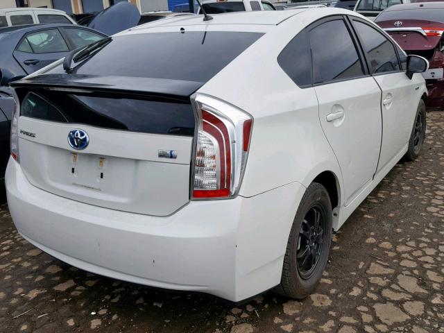 JTDKN3DU2D1728086 - 2013 TOYOTA PRIUS 白色 照片 4