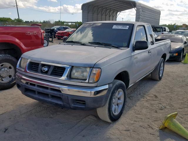 1N6DD26S3YC309141 - 2000 NISSAN FRONTIER K SILVER photo 2