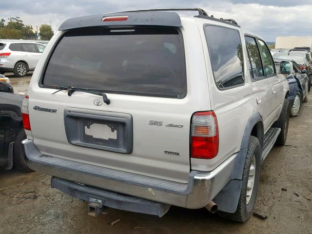 JT3HN86R0Y0290166 - 2000 TOYOTA 4RUNNER SR 银色 照片 4