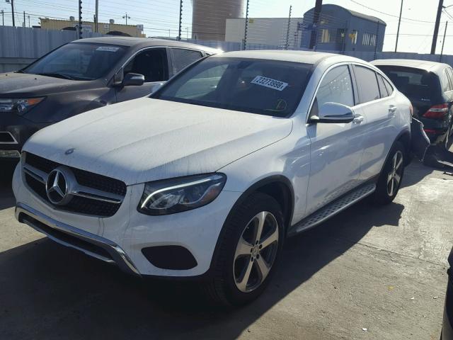 WDC0J4KB3HF197686 - 2017 MERCEDES-BENZ GLC COUPE WHITE photo 2