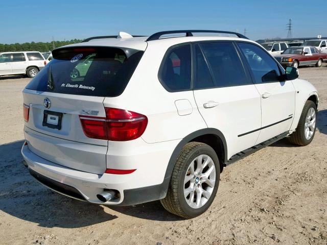 5UXZV4C58CL985558 - 2012 BMW X5 XDRIVE3 WHITE photo 4