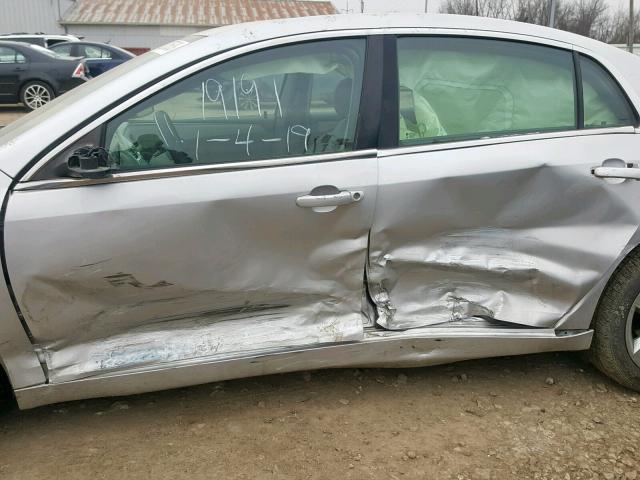 1G1ZB5E17BF262753 - 2011 CHEVROLET MALIBU LS 银色 照片 9