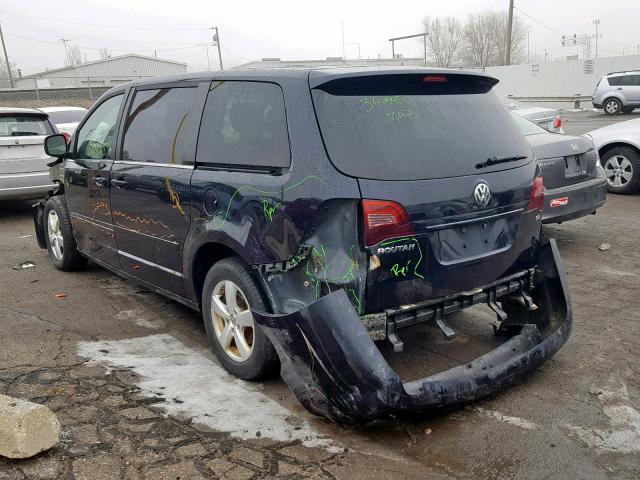 2V4RW3D17AR424394 - 2010 VOLKSWAGEN ROUTAN SE BLUE photo 3