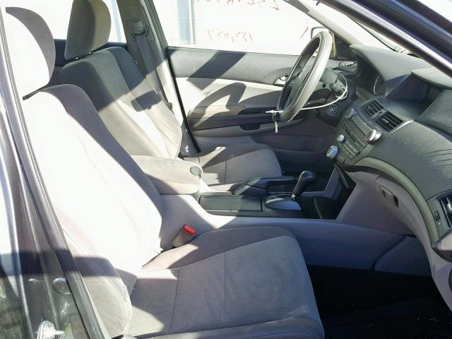 1HGCP2F41AA026781 - 2010 HONDA ACCORD LXP GRAY photo 5