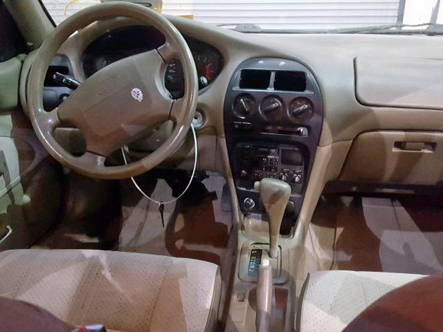 1Y1SK5268TZ007484 - 1996 GEO PRIZM BASE SILVER photo 9