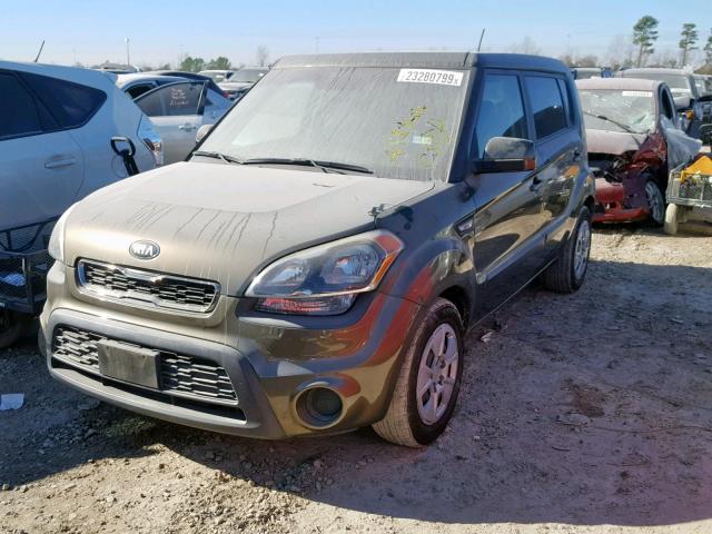 KNDJT2A5XD7561210 - 2013 KIA SOUL GREEN photo 2