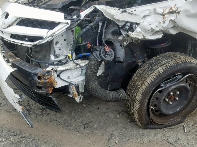 JTDBU4EE0C9173865 - 2012 TOYOTA COROLLA BA 白色 照片 9