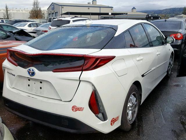JTDKARFP8H3009697 - 2017 TOYOTA PRIUS PRIM თეთრი ფოტო 4