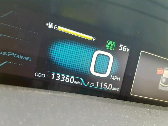 JTDKARFP8H3009697 - 2017 TOYOTA PRIUS PRIM თეთრი ფოტო 8