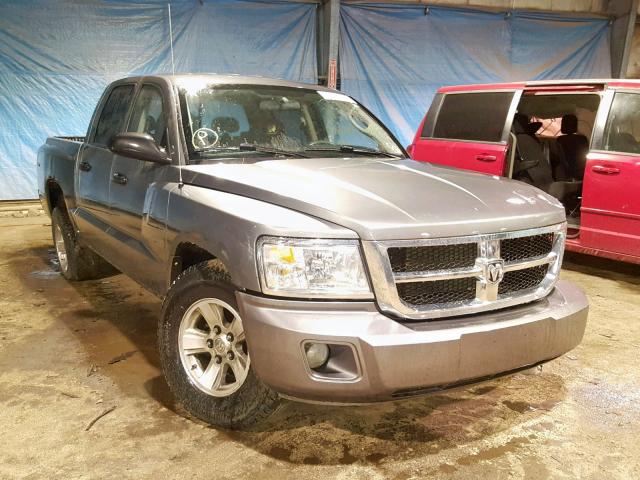 1D7HW48N88S626586 - 2008 DODGE DAKOTA QUA GRAY photo 1