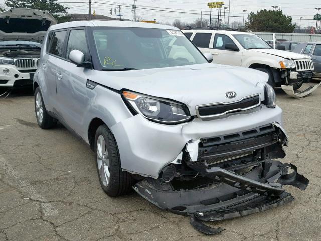 KNDJP3A50F7788063 - 2015 KIA SOUL + SILVER photo 1