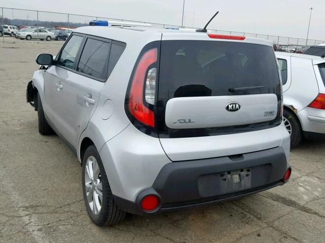 KNDJP3A50F7788063 - 2015 KIA SOUL + SILVER photo 3