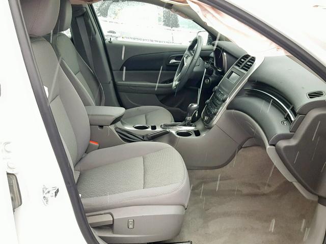 1G11B5SL7FF351540 - 2015 CHEVROLET MALIBU LS თეთრი ფოტო 5