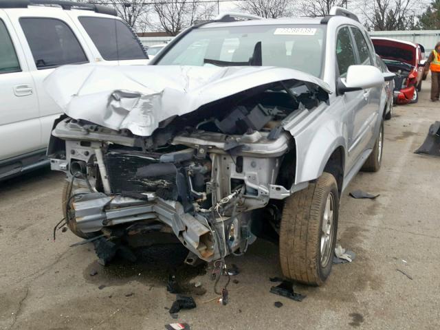 2CKDL63F666089173 - 2006 PONTIAC TORRENT SILVER photo 2