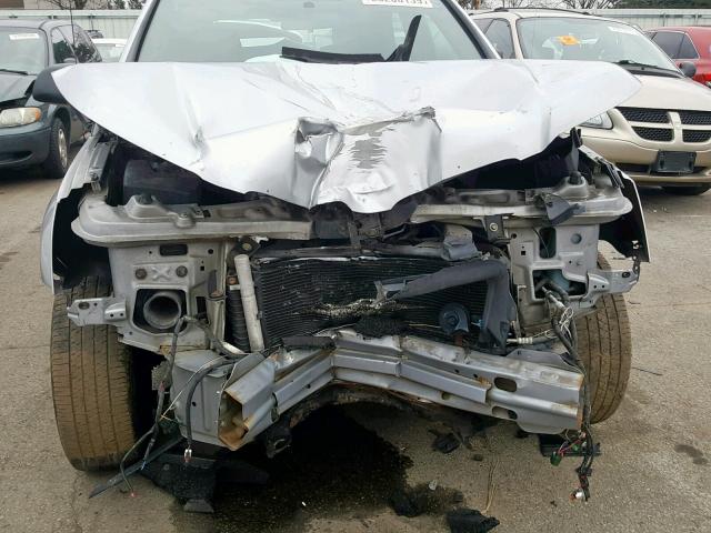 2CKDL63F666089173 - 2006 PONTIAC TORRENT SILVER photo 9