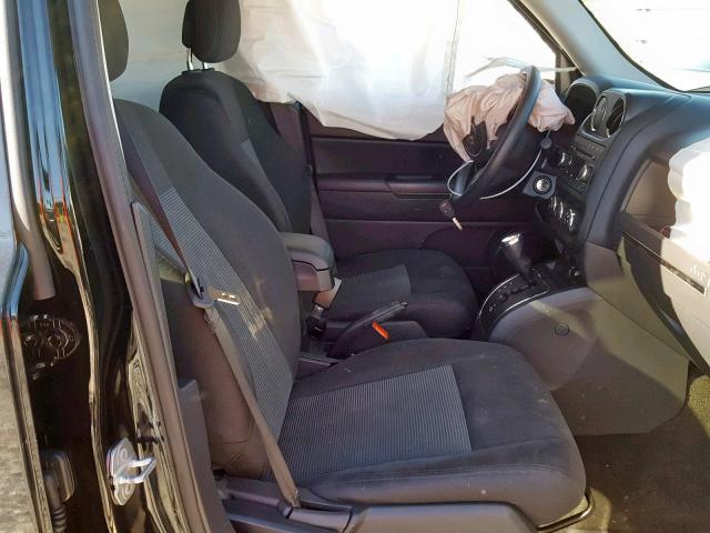 1C4NJPBB7FD409785 - 2015 JEEP PATRIOT SP 黑色 照片 5