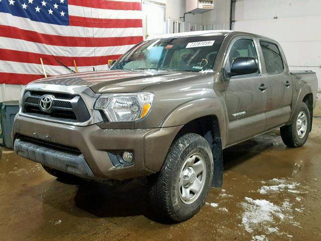 3TMLU4EN9EM150397 - 2014 TOYOTA TACOMA DOU BROWN photo 2