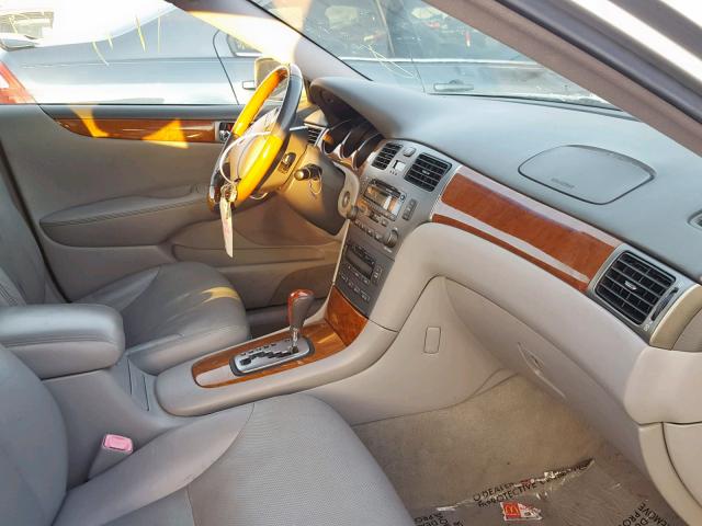 JTHBA30G955112793 - 2005 LEXUS ES 330 SILVER photo 5