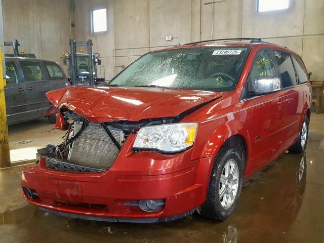 2A8HR54P68R699612 - 2008 CHRYSLER TOWN & COU RED photo 2