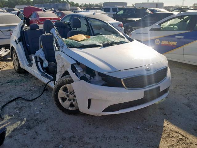 3KPFL4A79JE226678 - 2018 KIA FORTE LX WHITE photo 1