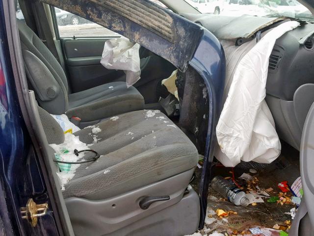 1D4GP24R55B272637 - 2005 DODGE GRAND CARA BLUE photo 5