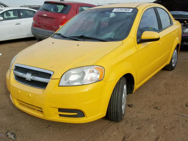 KL1TD5DE2AB047354 - 2010 CHEVROLET AVEO LS YELLOW photo 2