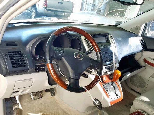 JTJGA31U860064288 - 2006 LEXUS RX 330 银色 照片 9