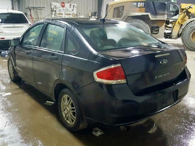 1FAHP3FN9AW281061 - 2010 FORD FOCUS SE შავი ფოტო 3