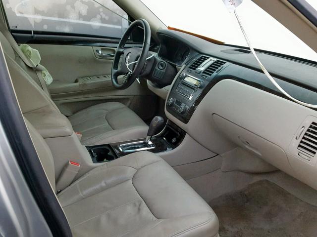 1G6KD5E60BU114229 - 2011 CADILLAC DTS LUXURY SILVER photo 6