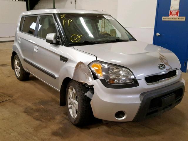 KNDJT2A21A7144656 - 2010 KIA SOUL + ვერცხლისფერი ფოტო 1
