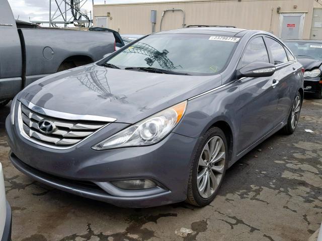 5NPEC4AB3CH406740 - 2012 HYUNDAI SONATA SE GRAY photo 2