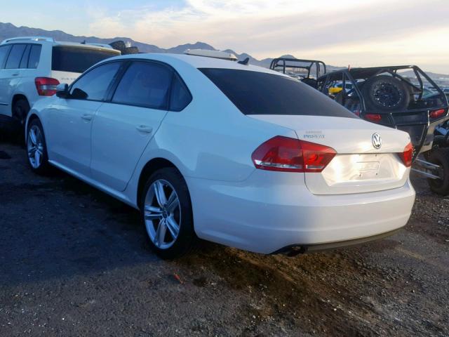 1VWAS7A34EC120886 - 2014 VOLKSWAGEN PASSAT S WHITE photo 3