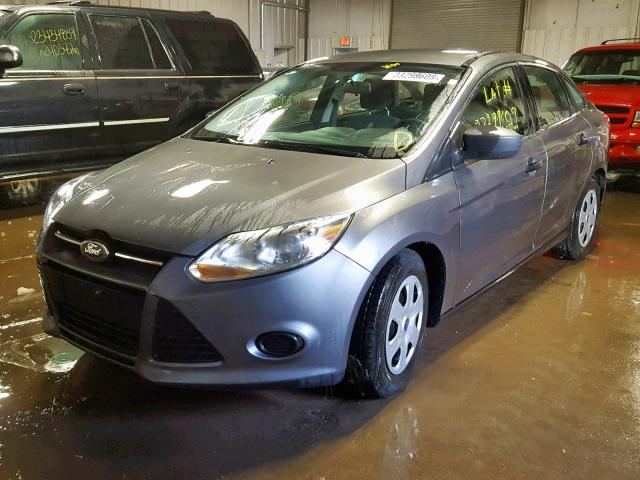 1FADP3E27DL142848 - 2013 FORD FOCUS S Сұр фото 2