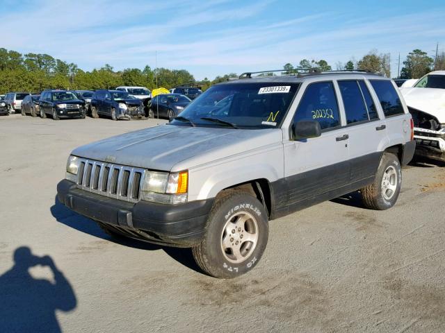 1J4GZ58S2VC699770 - 1997 JEEP GRAND CHER SILVER photo 2