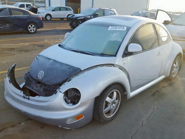 3VWCF21C6YM479966 - 2000 VOLKSWAGEN NEW BEETLE Gümüş foto 2
