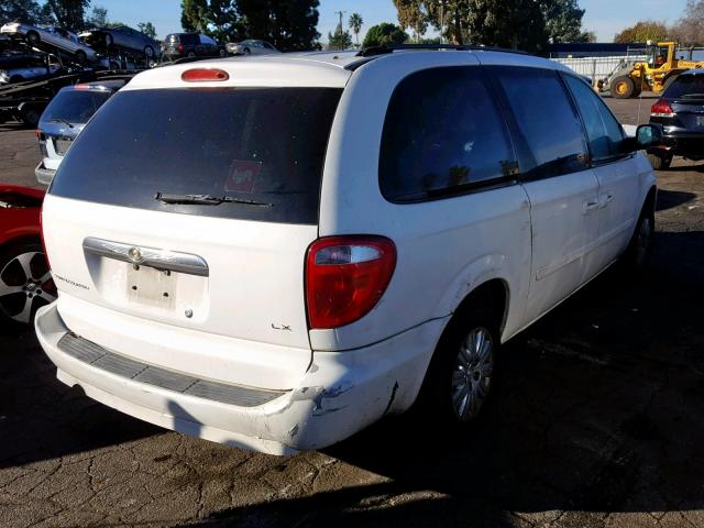 2A4GP44R57R252024 - 2007 CHRYSLER TOWN & COU WHITE photo 4