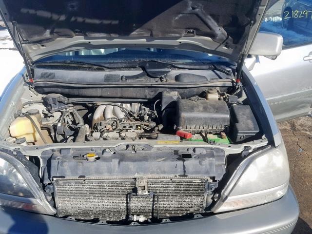 JT6HF10U9X0054067 - 1999 LEXUS RX 300 SILVER photo 7