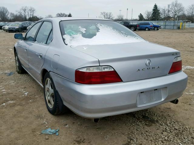 19UUA56652A048616 - 2002 ACURA 3.2TL SILVER photo 3